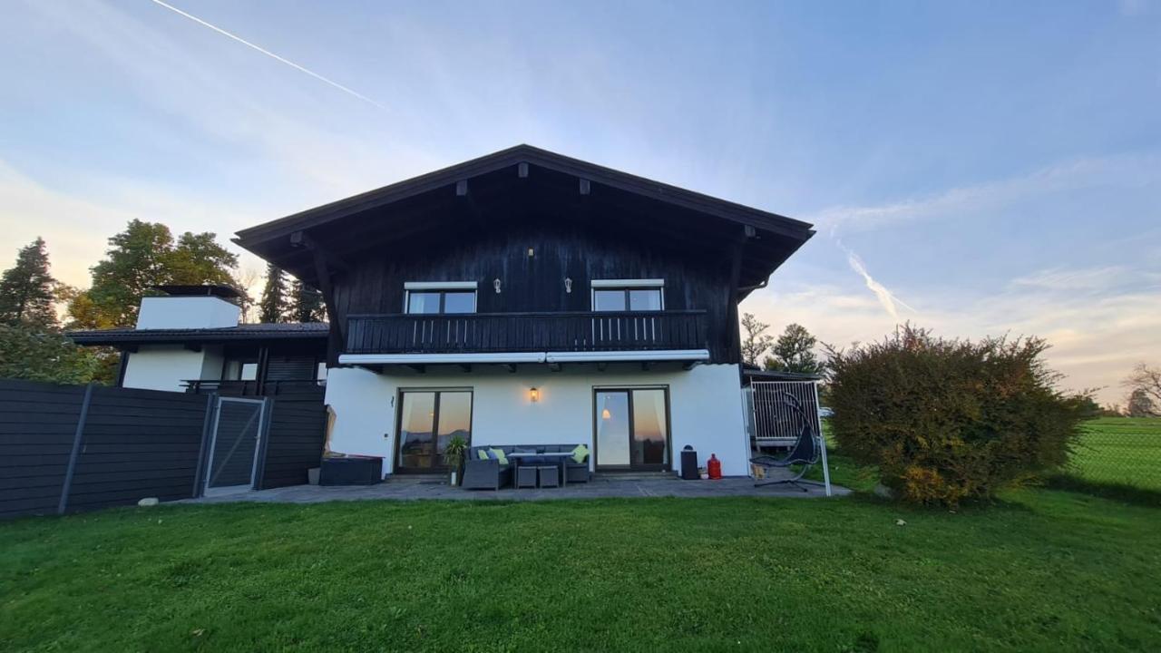 Schoenes Ferienhaus Am Herrenberg Prien am Chiemsee Exteriör bild