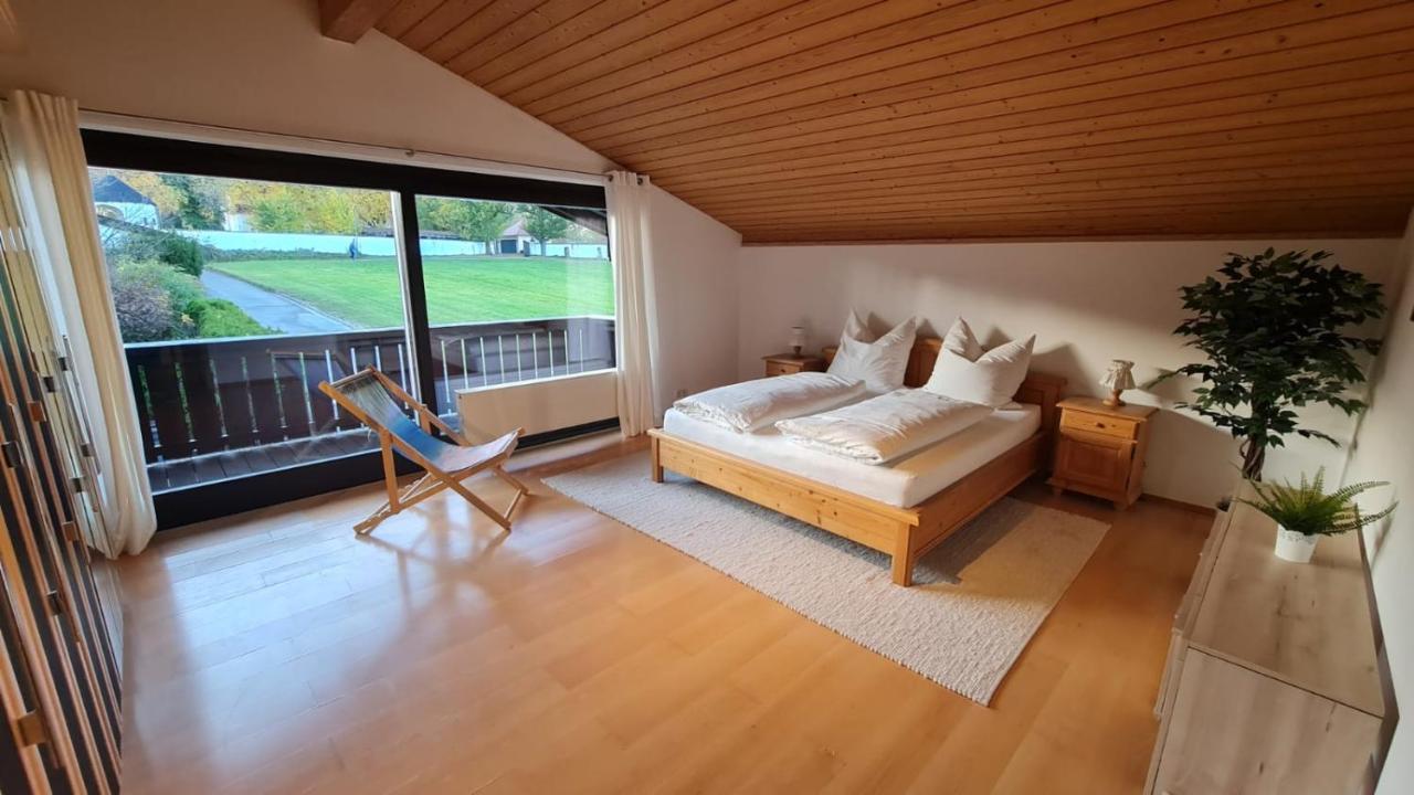 Schoenes Ferienhaus Am Herrenberg Prien am Chiemsee Exteriör bild