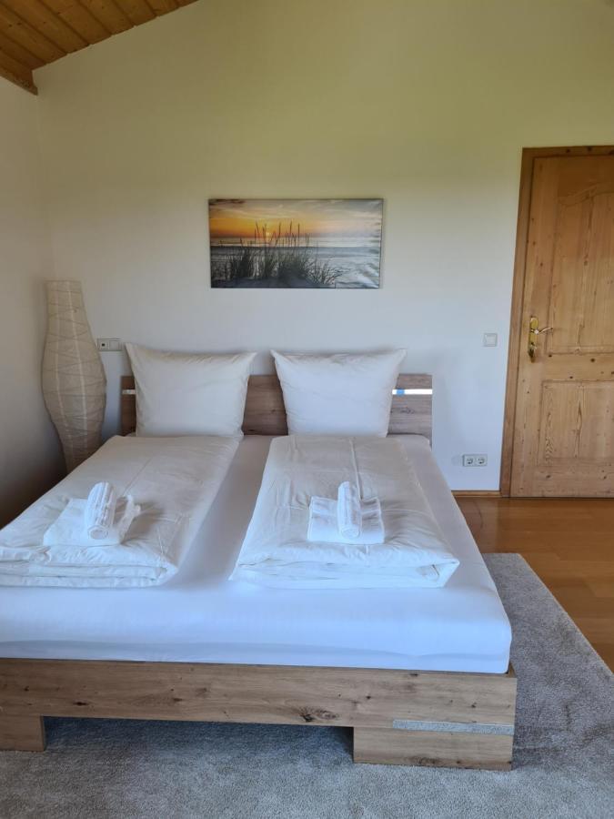 Schoenes Ferienhaus Am Herrenberg Prien am Chiemsee Exteriör bild